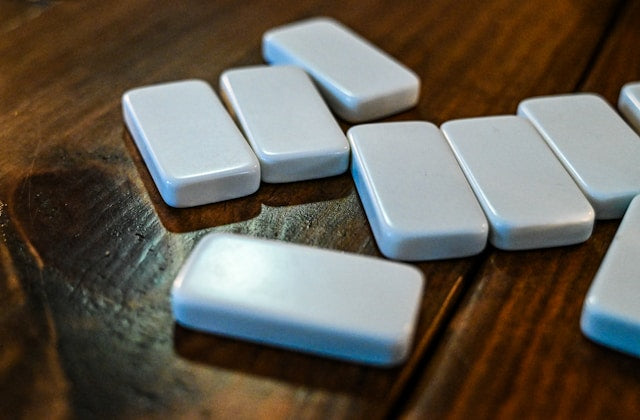 Whiteboard Cleaners for Home and Classroom Use: What to Know About Sprays, Refills, and Daily Maintenance