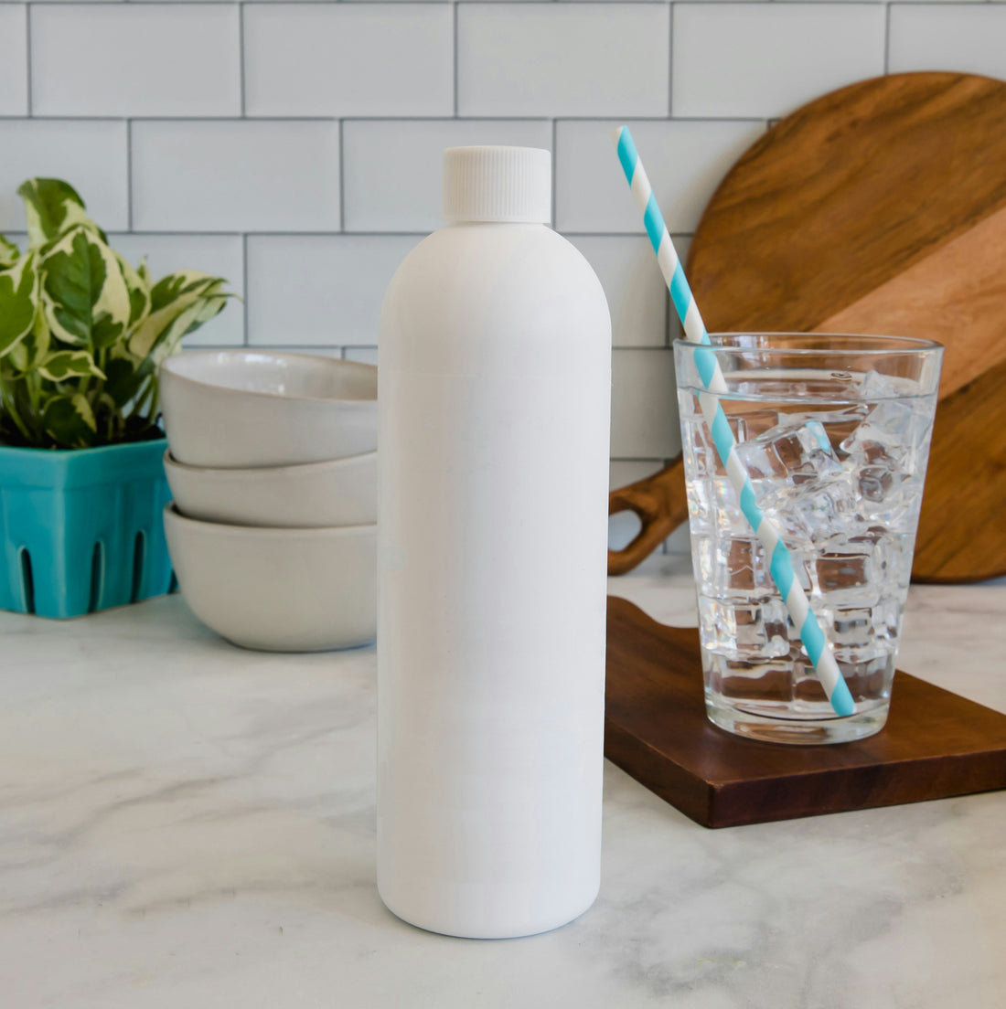 8.5 oz, 17 oz, or 1 Gallon Whiteboard Cleaner: Which Size Fits Your Workspace?