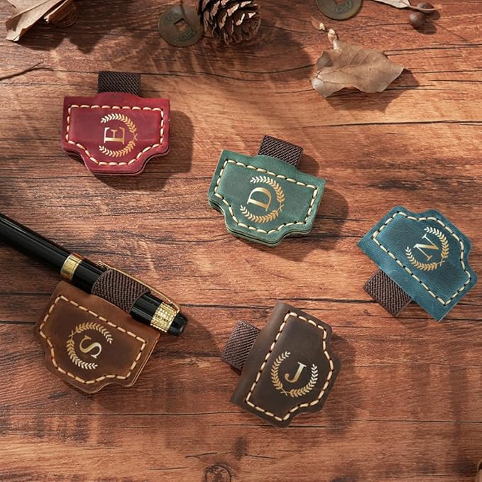 Personalized Mark Bookmark with Pen Holder, Leather Magnetic Book Marker 26 Letters,Custom Initials Page Marks, Gifts for Book Lovers Readers Men Women (Coffee, S)